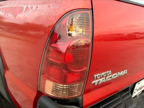Used 2012 Toyota Tacoma PreRunner w/ Convenience Pkg RWD image 25