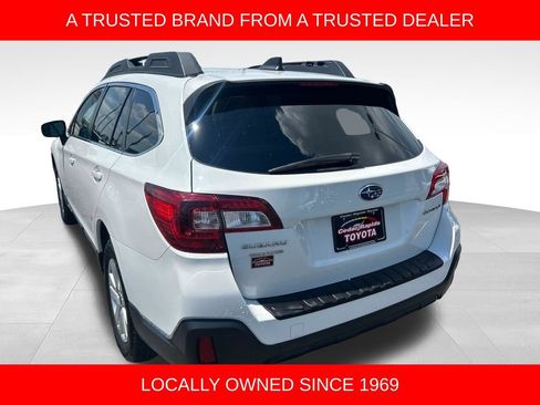 Used 2018 Subaru Outback 2.5i Premium AWD/4WD image 3