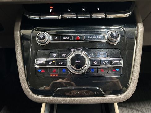 Certified 2022 Lincoln Corsair AWD w/ Equipment Group 101A image 20
