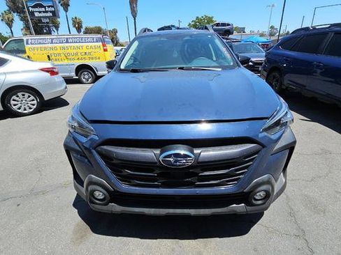 Used 2024 Subaru Outback Premium AWD/4WD image 3