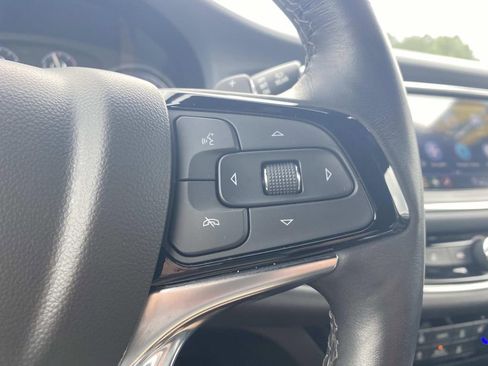 Used 2022 Buick Enclave Essence w/ Sport Touring Edition image 29