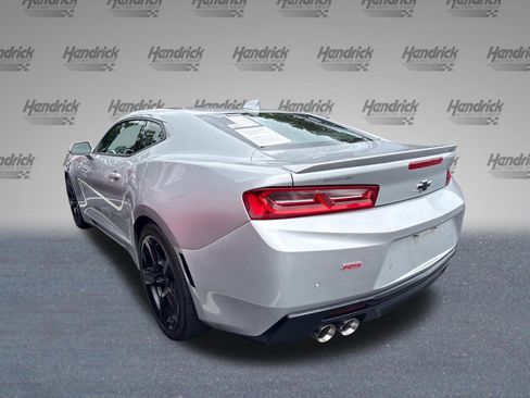 Used 2016 Chevrolet Camaro LT RWD image 8