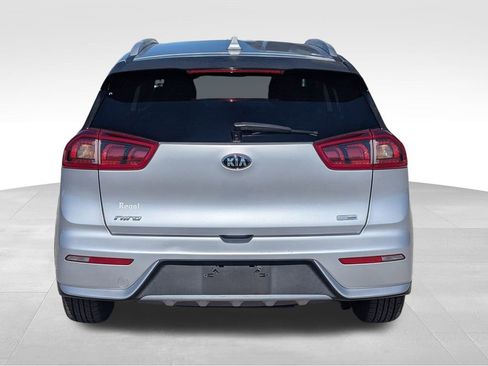 Used 2019 Kia Niro LX image 4