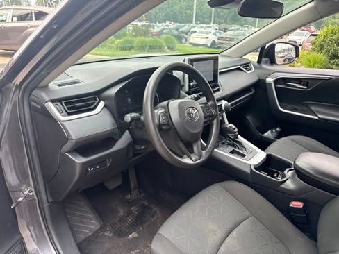Used 2024 Toyota RAV4 XLE FWD image 14