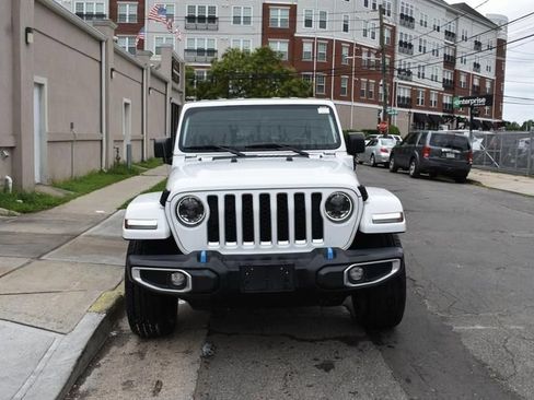 Used 2024 Jeep Wrangler Unlimited AWD/4WD image 2