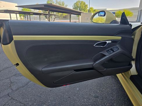 Used 2014 Porsche Boxster S RWD image 27