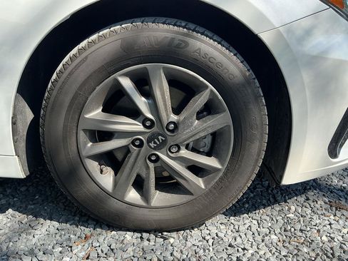 Used 2019 Kia Optima LX FWD image 25