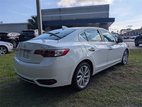 Used 2017 Acura ILX w/ Premium Package image 4