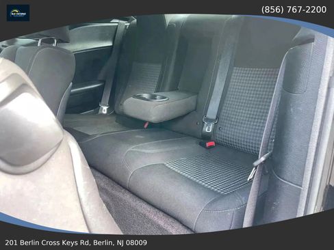 Used 2017 Dodge Challenger SXT w/ Driver Convenience Group image 13