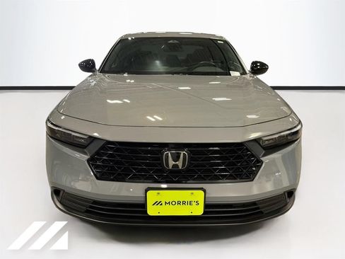 Used 2025 Honda Accord Sport image 2