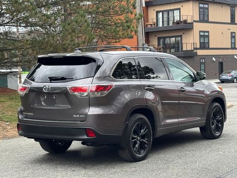 Used 2016 Toyota Highlander XLE w/ Protection Package #3 image 6