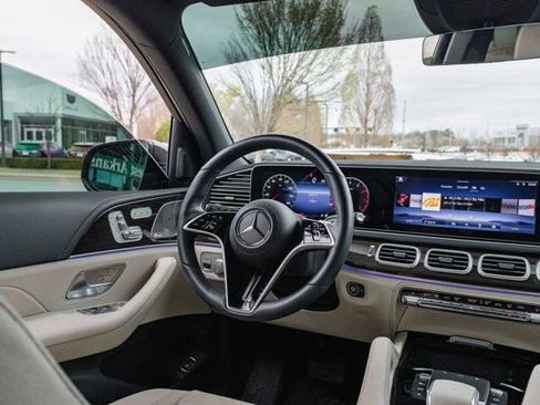 Certified 2024 Mercedes-Benz GLE 450 4MATIC image 11