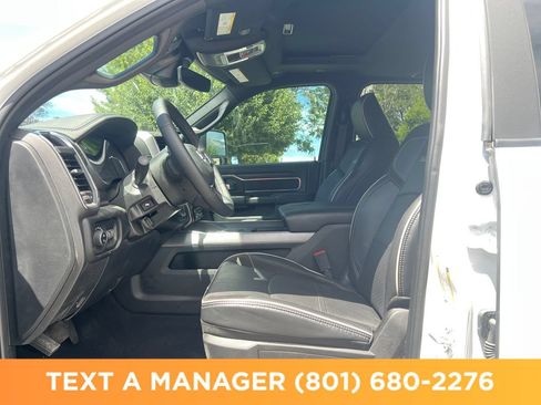 Used 2025 RAM 2500 Laramie AWD/4WD image 9