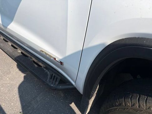 Used 2019 GMC Sierra 1500 AT4 w/ Driver Alert Package I AWD/4WD image 7