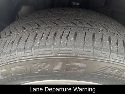 Used 2024 Subaru Forester AWD/4WD image 11