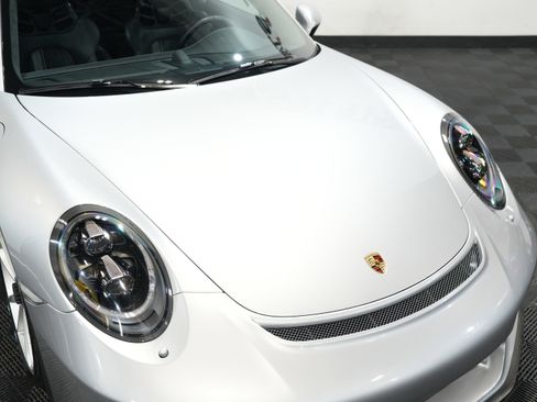 Used 2018 Porsche 911 GT3 image 13