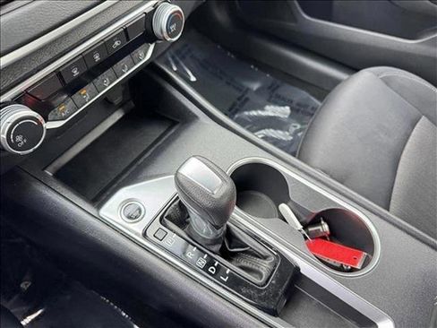 Used 2022 Nissan Altima 2.5 SV image 16