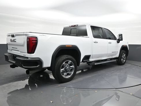 Used 2025 GMC Sierra 2500 SLT w/ SLT Premium Package AWD/4WD image 5