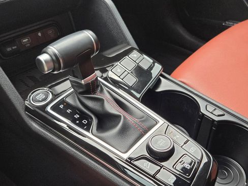 Certified 2023 Kia Sportage SX image 9