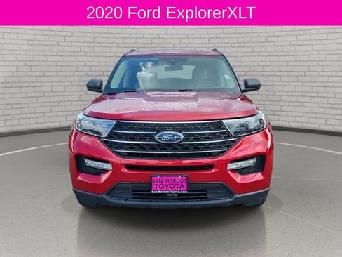 Used 2020 Ford Explorer XLT w/ Equipment Group 202A RWD image 2