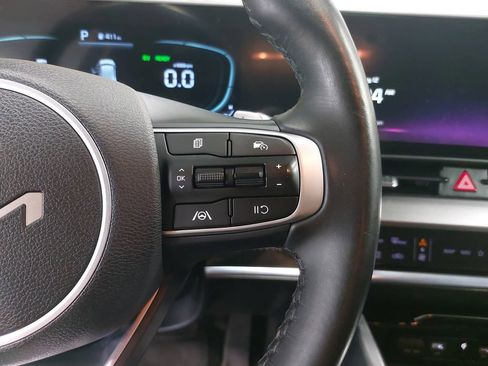 Used 2023 Kia Sportage EX AWD/4WD image 17
