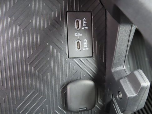 Used 2024 Toyota Tacoma SR5 image 8