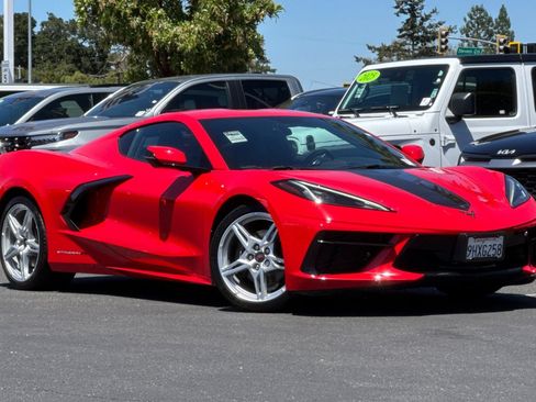 Used 2023 Chevrolet Corvette Stingray Coupe RWD image 2