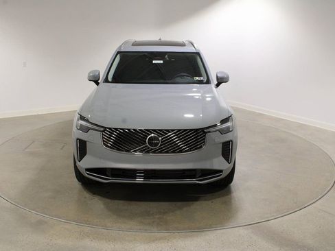 New 2026 Volvo XC90 T8 Plus w/ Protection Package Premier AWD/4WD image 9