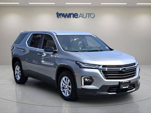 Used 2023 Chevrolet Traverse LS AWD/4WD image 7