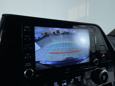 Used 2021 Toyota Highlander XSE AWD/4WD image 18