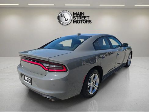 Used 2023 Dodge Charger SXT RWD image 5