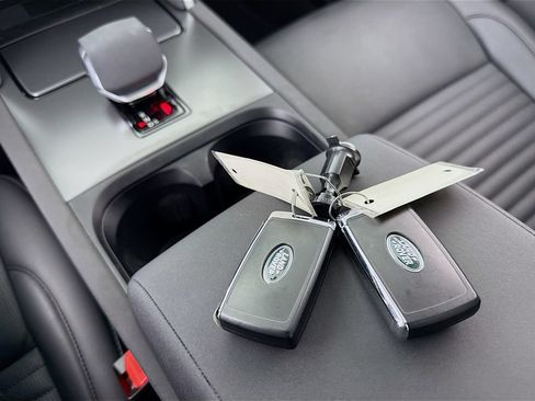 Used 2024 Land Rover Discovery Sport S AWD/4WD image 17