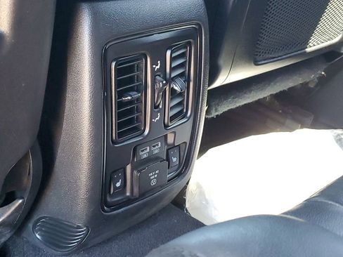 Used 2022 Dodge Durango GT AWD/4WD image 36