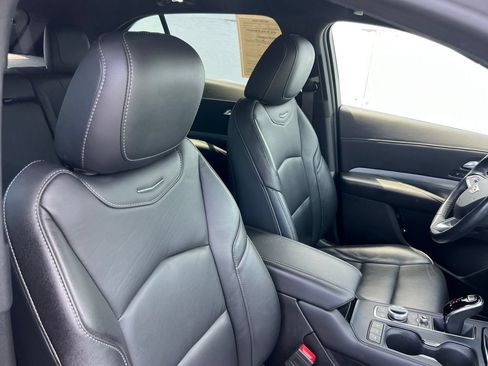 Used 2023 Cadillac XT4 Premium Luxury FWD image 23