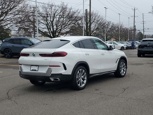 Used 2023 BMW X6 xDrive40i w/ Climate Comfort Package AWD/4WD image 3