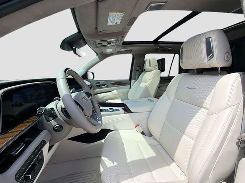 Certified 2024 Cadillac Escalade Sport Platinum w/ LPO, ONYX Package AWD/4WD image 21