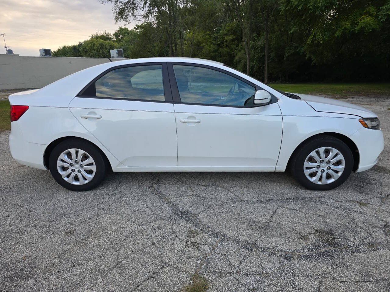 Used 2013 Kia Forte EX FWD image 4
