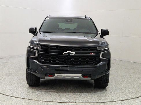 Used 2023 Chevrolet Tahoe Z71 w/ Luxury Package AWD/4WD image 2