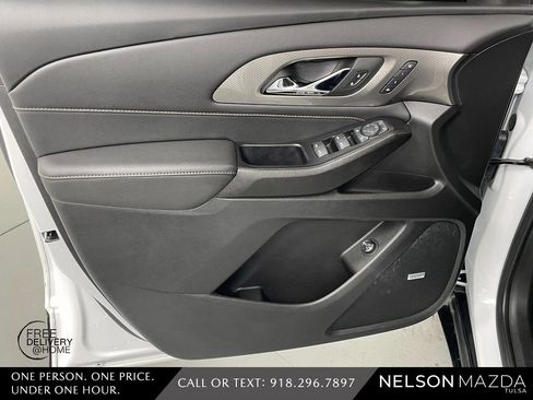 Used 2023 Chevrolet Traverse Premier w/ Redline Edition image 17