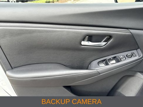 Used 2025 Nissan Sentra SV FWD image 3