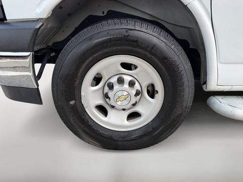 Used 2024 Chevrolet Express 2500 w/ Driver Convenience Package image 35