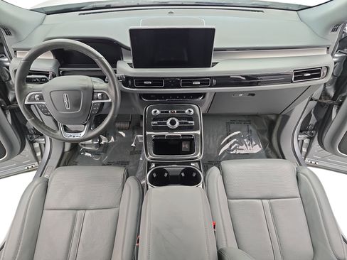 Used 2023 Lincoln Nautilus Reserve w/ Equipment Group 201A AWD/4WD image 9