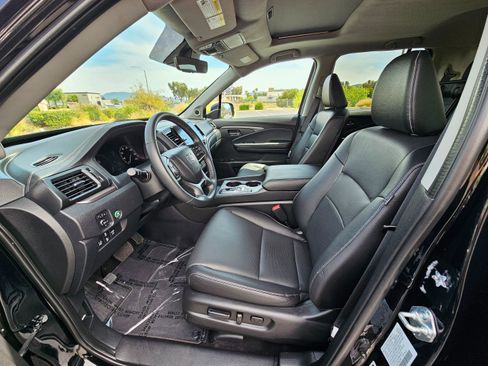 Used 2025 Honda Ridgeline RTL image 17