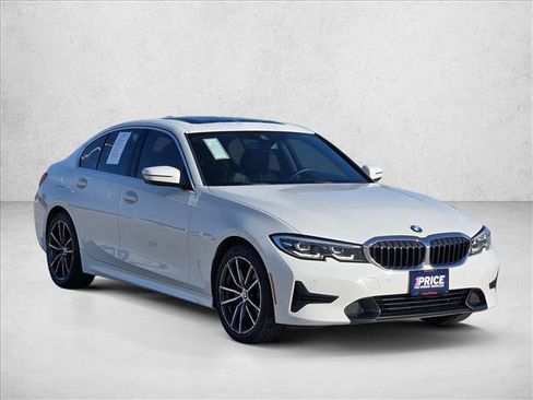 Used 2019 BMW 330i Sedan w/ Convenience Package RWD image 3
