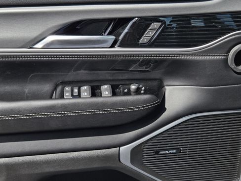New 2026 Jeep Grand Wagoneer L 4WD image 14