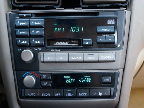 Used 2001 INFINITI I30 w/ (B03) Touring Sport Pkg image 30