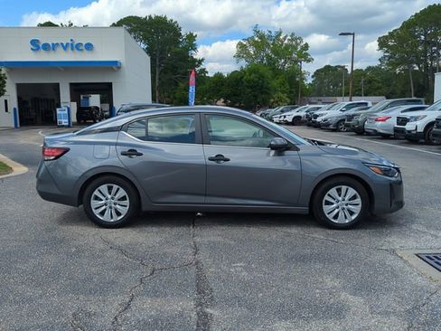Used 2024 Nissan Sentra S FWD image 3