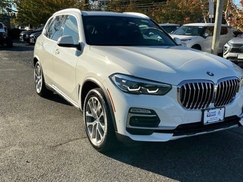 Used 2021 BMW X5 xDrive40i w/ Convenience Package image 2