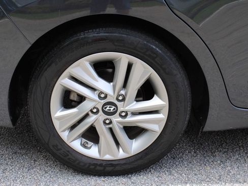 Used 2020 Hyundai Elantra Value Edition FWD image 34