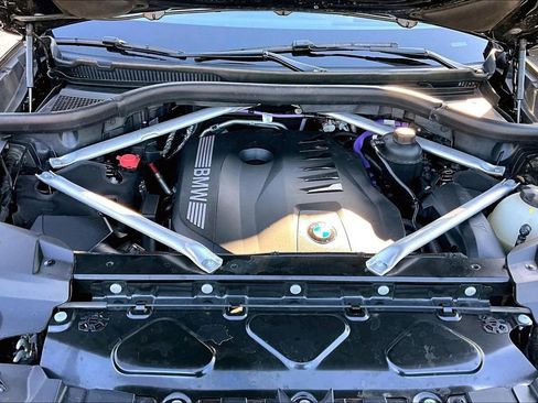 Used 2023 BMW X7 xDrive40i w/ Premium Package image 31